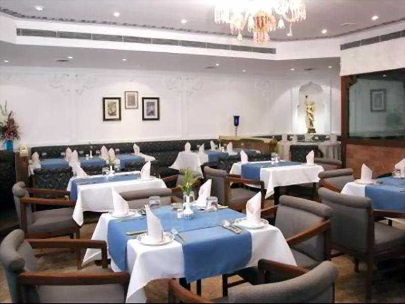 Hotel Heritage Formerly Known As Comfort Inn Heritage Βομβάη Εστιατόριο φωτογραφία